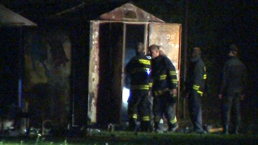 V troskách našli zhorené telo